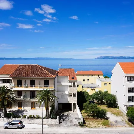 Sol Rooftop Apartman Tučepi